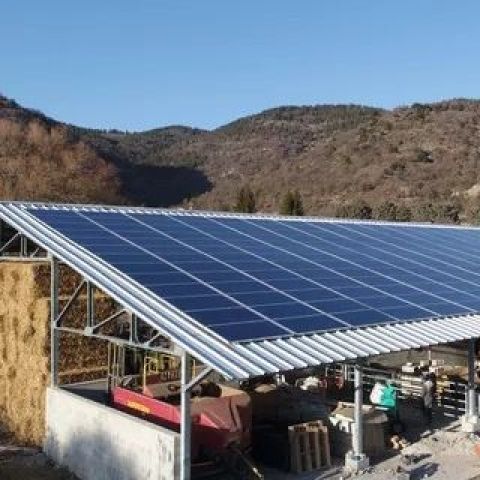 Installateur von Solarmodulen